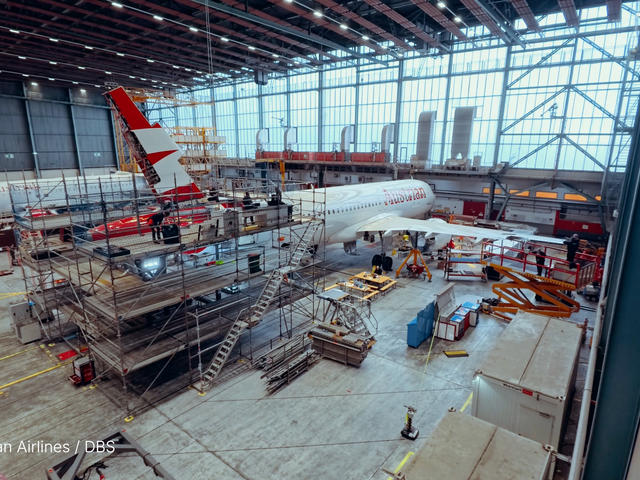 austrian_airlines_a320neo_damaged_working_party_airbus austrian_airlines_a320neo_damaged_working_party_airbus