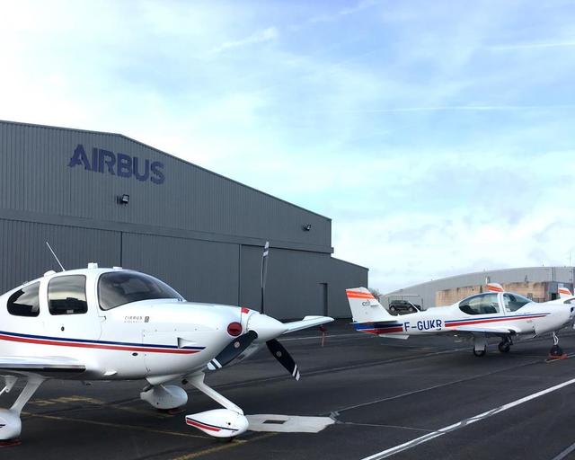 Pilot-training.jpg Pilot-training.jpg