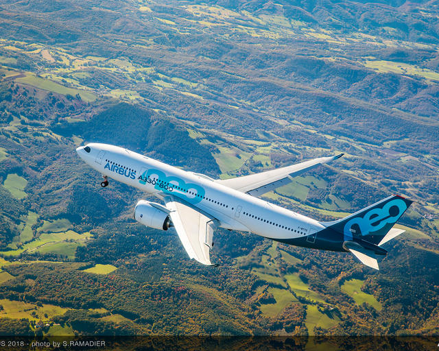 Airbus A330-800 in flight Airbus A330-800 in flight