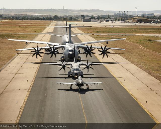 Airbus Military family flight Seville taxiing and take-off Airbus Military family flight Seville taxiing and take-off