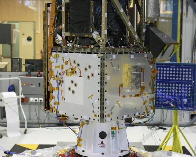 VNREDSat-1 being tested at Intespace in Toulouse VNREDSat-1 being tested at Intespace in Toulouse