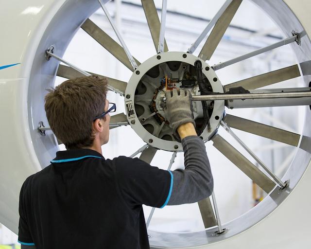 Maintenance on the H130 Maintenance on the H130
