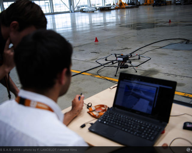 Drone inspection tarmac Drone inspection tarmac