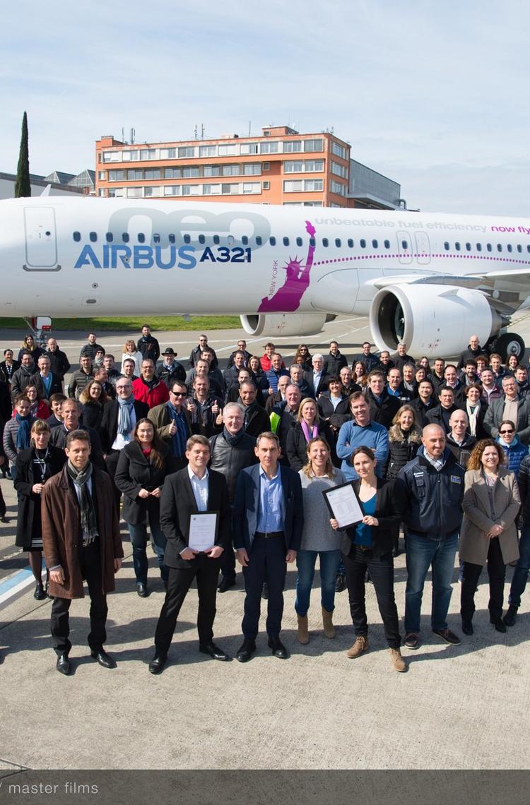A321LR-type-certificate-handover-klein