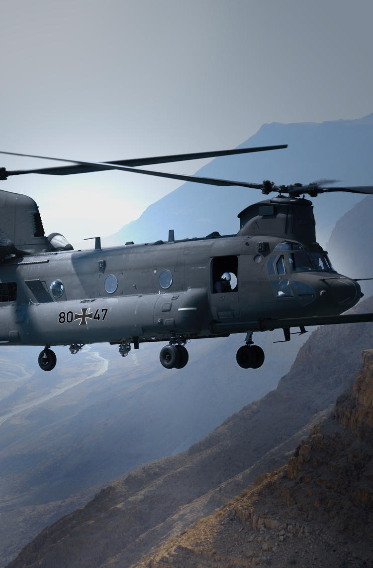 Image: H-47 Chinook, Copyright Boeing