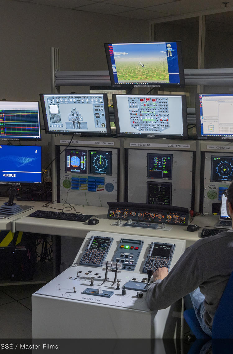 A321XLR Controller & Guidance Integration Bench_view 2