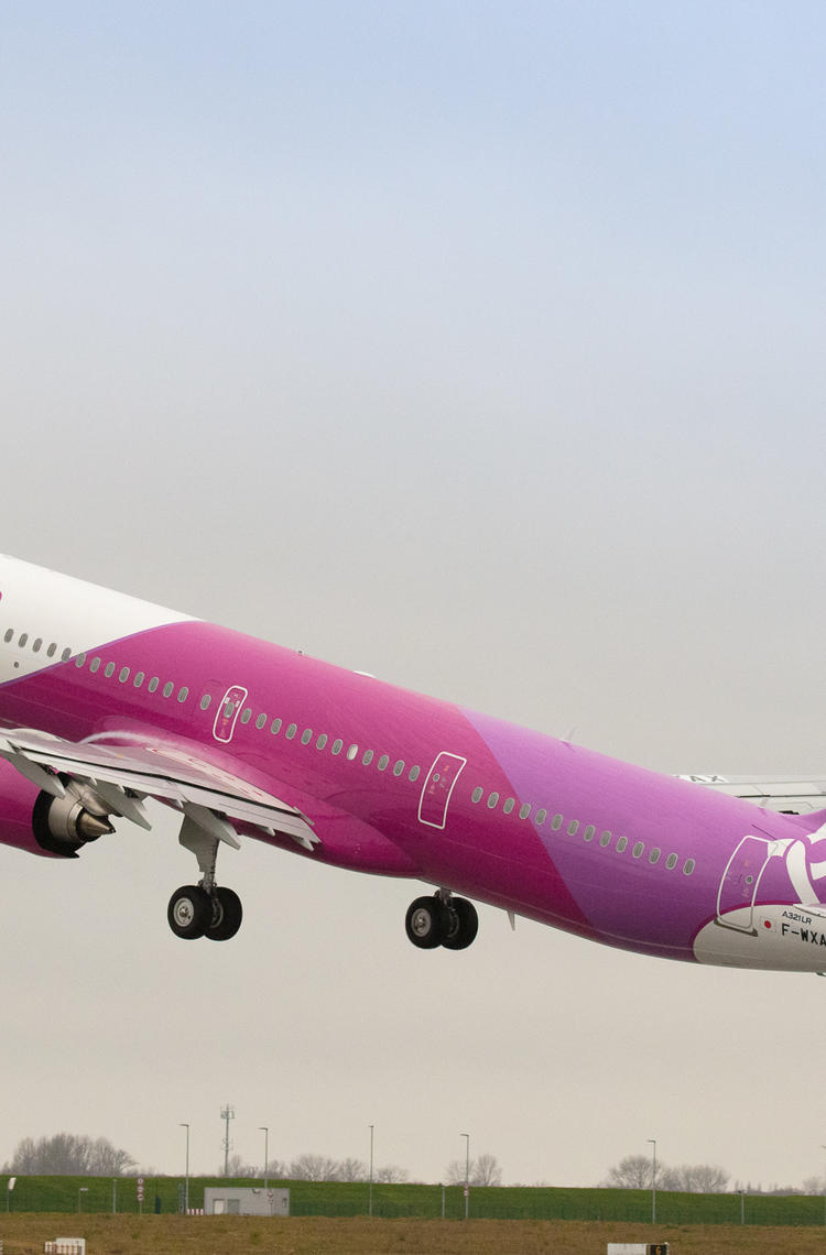 Peach takes delivery of first A321LR in Japan