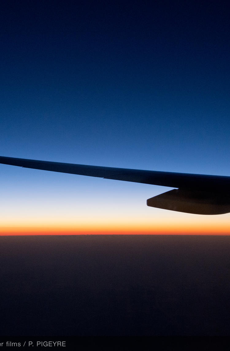 A350-900 Airbus MSN005 Asia tour - sharklet close up at sunset A350-900 Airbus MSN005 Asia tour - sharklet close up at sunset