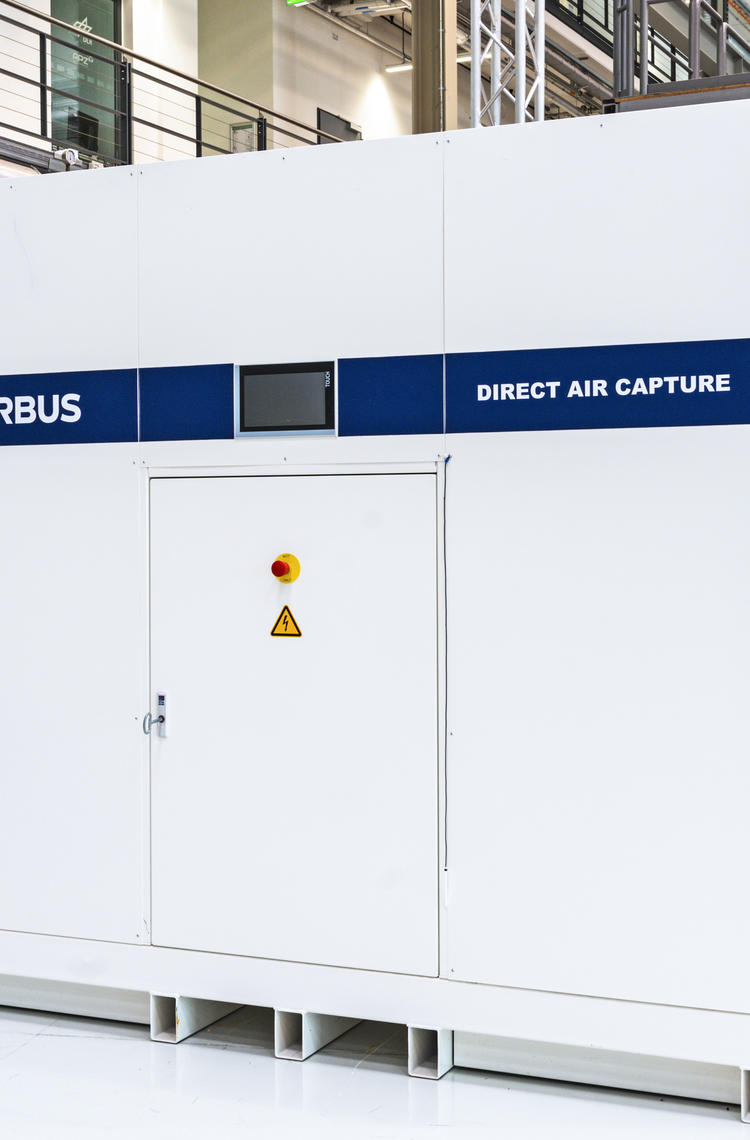 SEO: A DAC10 module at the Centre for Applied Aeronautics (ZAL) in Hamburg