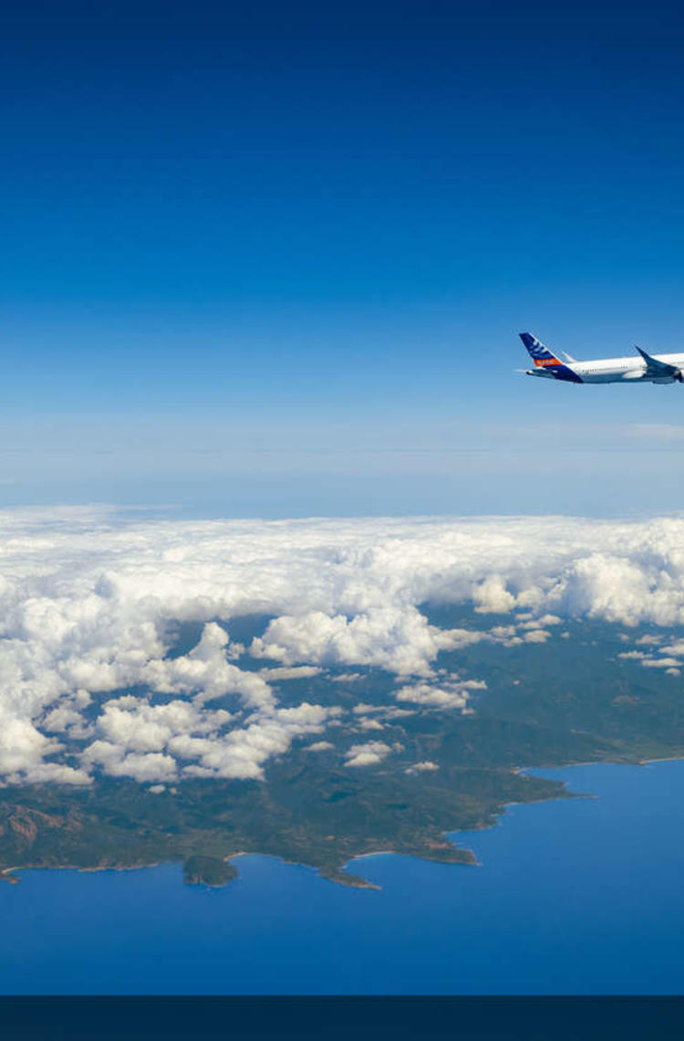 A350 100% SAF emissions test flight with DLR Falcon