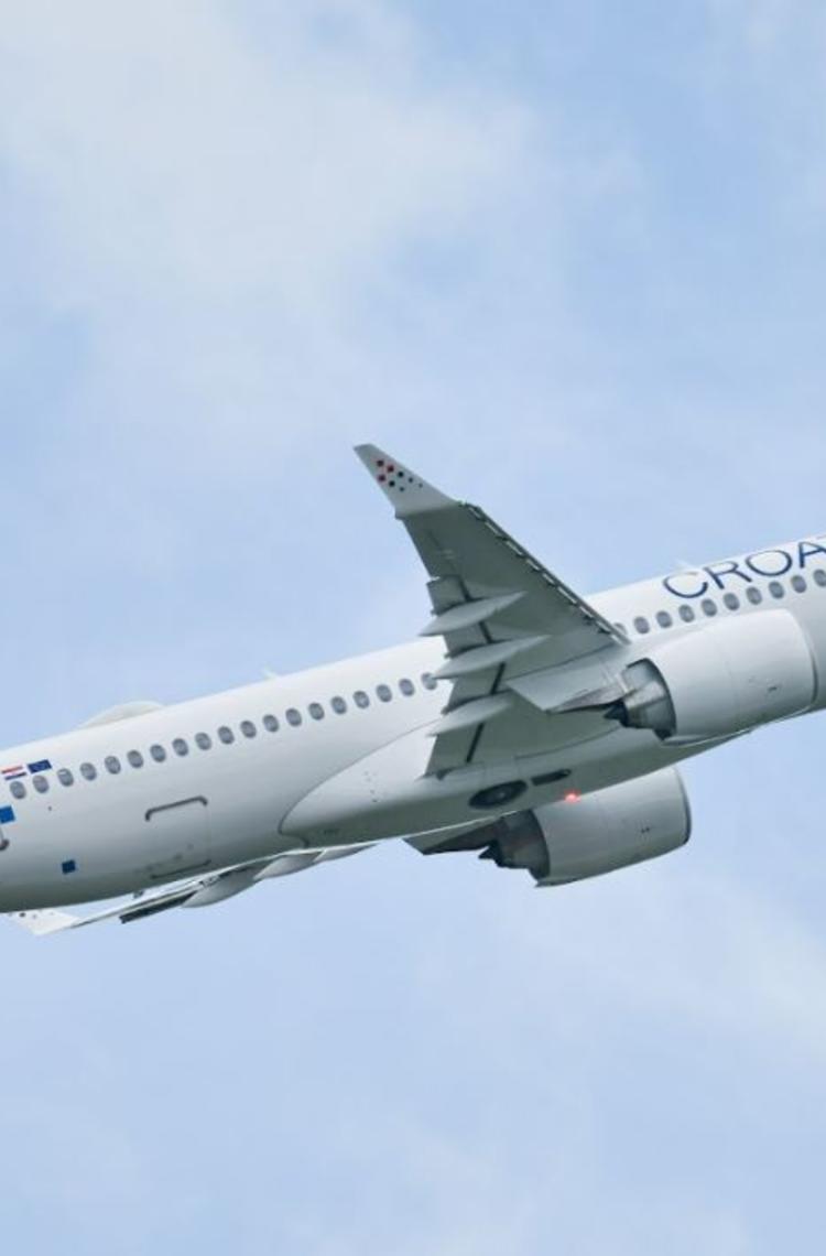 A220 - Croatia Airlines - Mirabel site