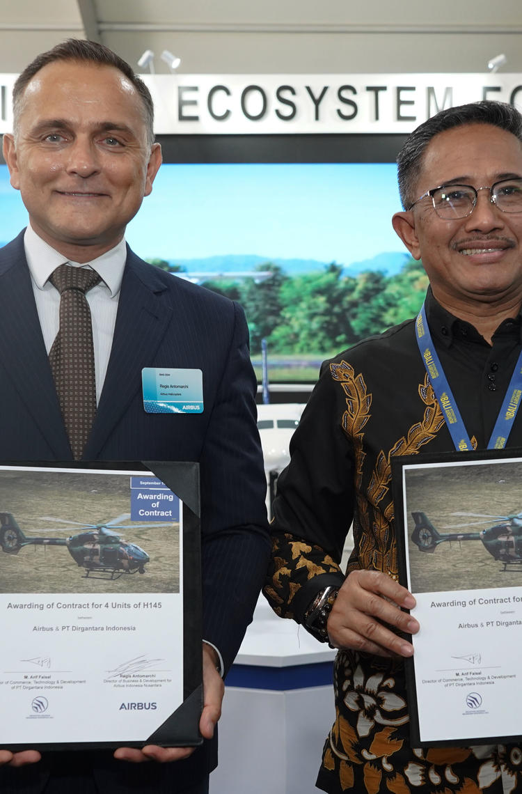 signing_between_airbus_and_ptdi_for_four_airbus_h145.jpg