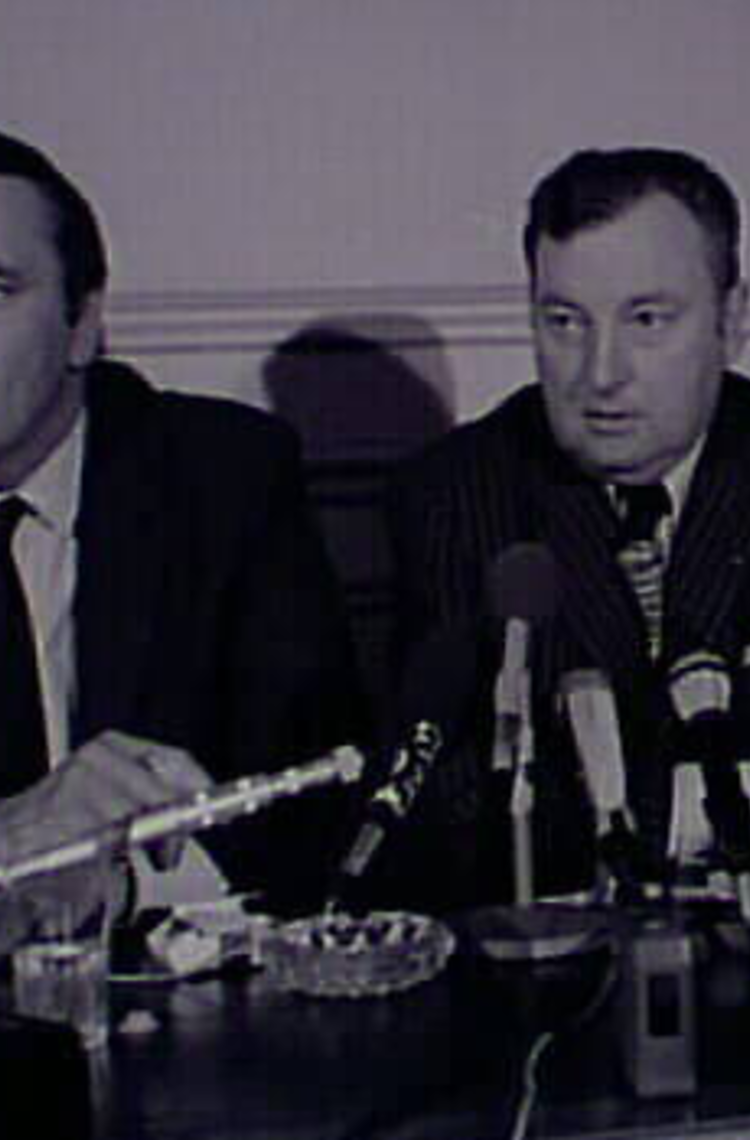 Bernard Lathière, managing director of Airbus Industries, and Pierre Pailleret (left) at the Pan Am press conference on 14 September 1984.