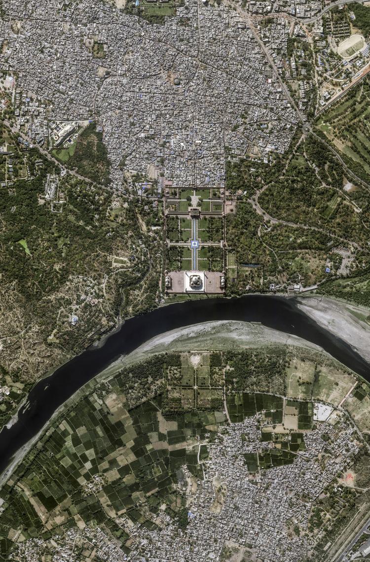 Taj Mahal Satellite image from Pléiades Neo