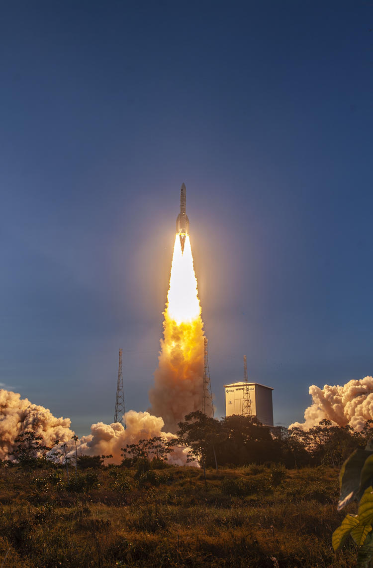 Ariane 6 launches Sentinel-1D