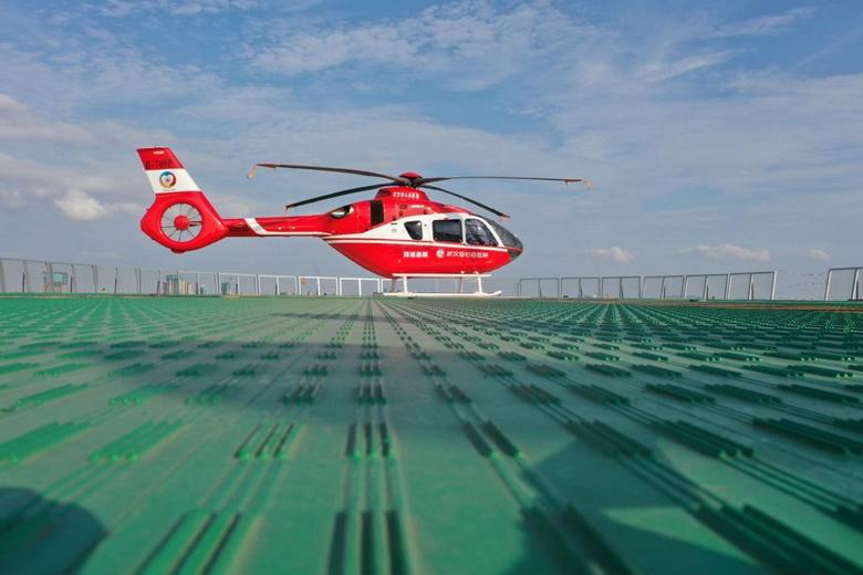 H135-Wuhan-Yaxin_Hospital.jpg