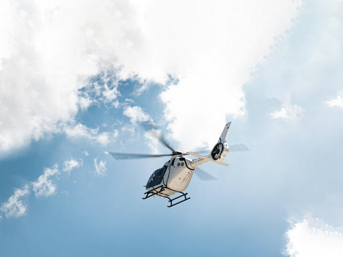 H135