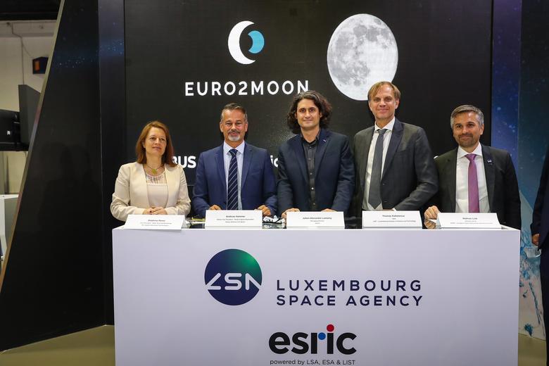 EURO2MOON signature