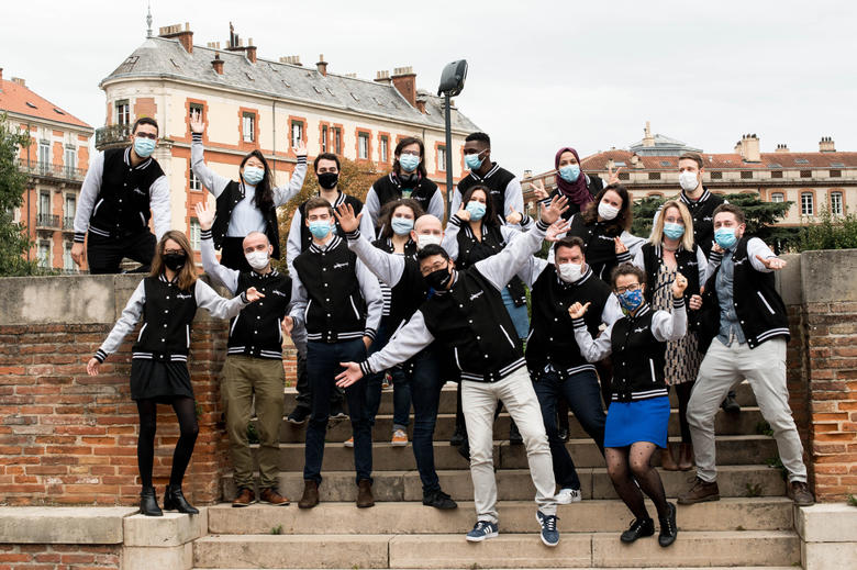 This commercially successful spinout offers market intelligence and competitive intelligence solutions based on artificial intelligence that originated in Airbus Defence and Space. 