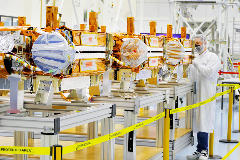 Sentinel-1C antenna segments