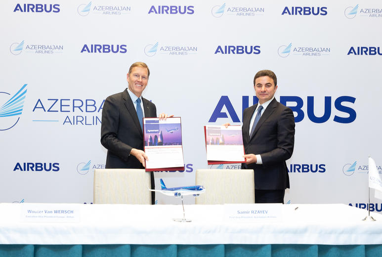 Order signature ceremony Azerbaiijan Airlines