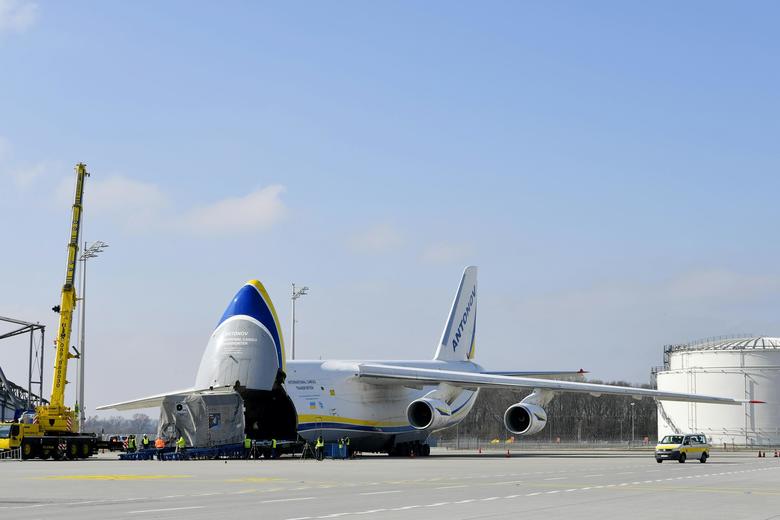 EarthCARE shipment-loading