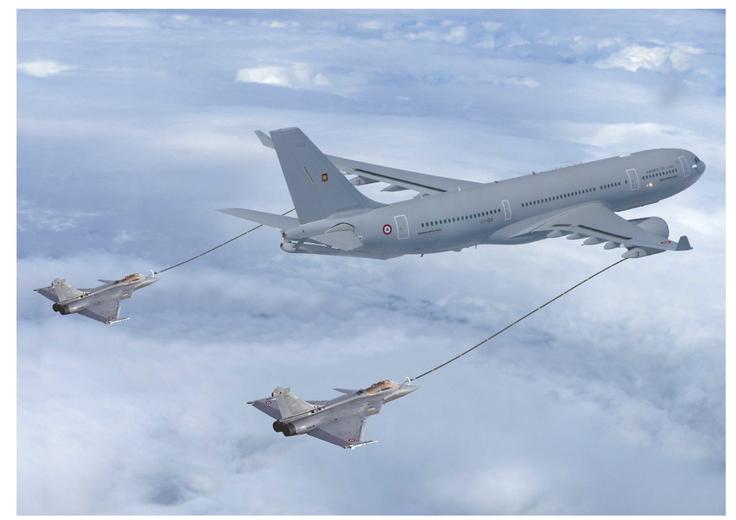A330MRTT Refuelling two Rafale  © Airbus