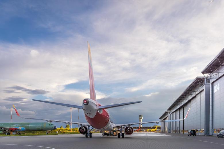 A321XLR on route to flight line