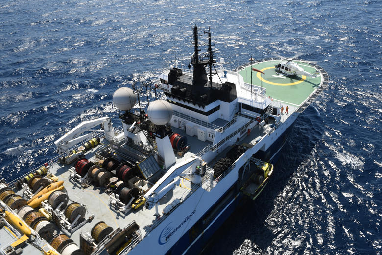 The Airbus H175 on board a ship