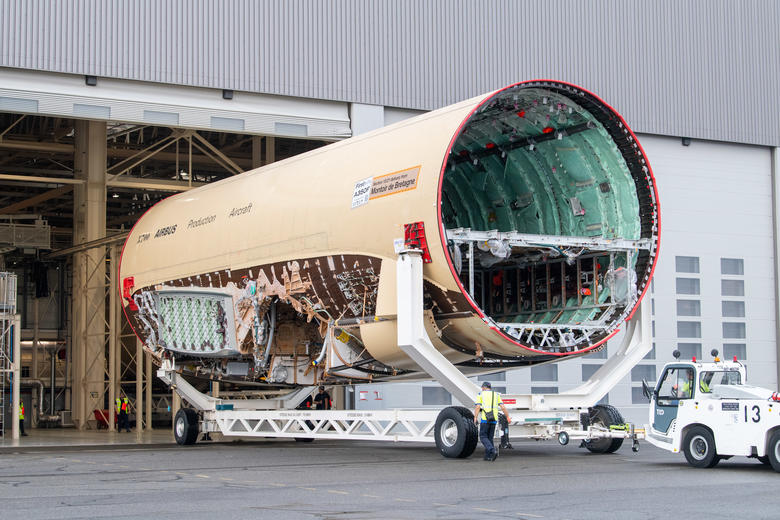 A350F section 15-21 arriving at station 59