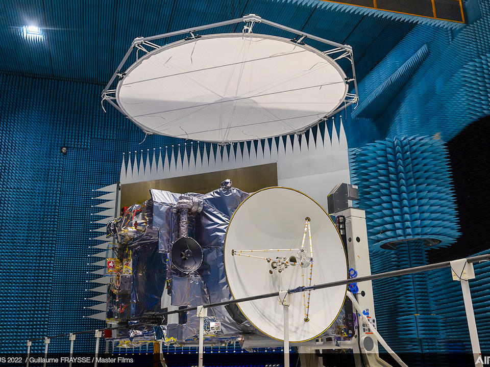 Airbus finalises JUICE ready for its mission to Jupiter | Airbus