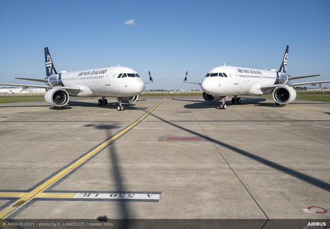 Two A320neo Air New Zealand together - delivery